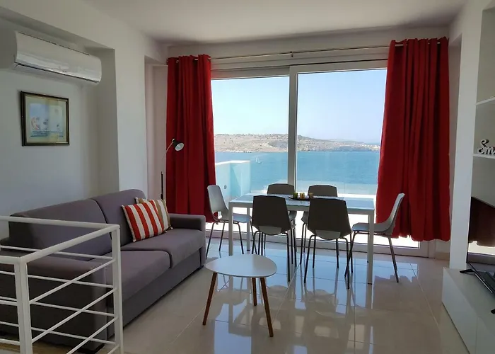 36 Triq Luigi Preziosi セント・ポールズ・ベイ