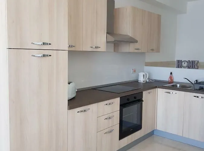 アパート 36 Triq Luigi Preziosi セント・ポールズ・ベイ