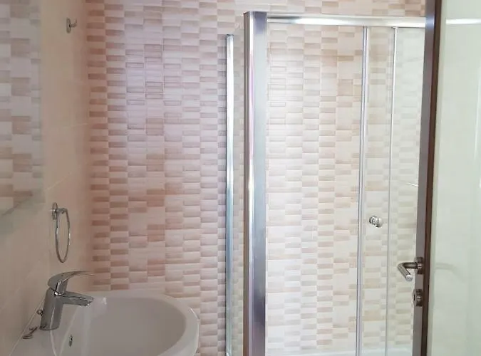 36 Triq Luigi Preziosi アパート セント・ポールズ・ベイ